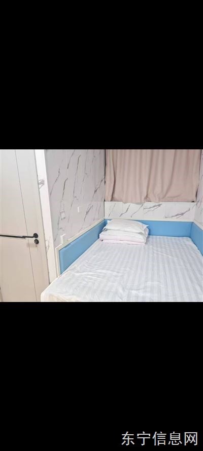 东宁市市中心车库改住宅有一个民宿可按天按月按年对外出租