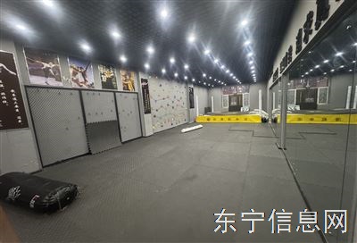 培训机构出租教室2间