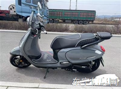出售二手踏板摩托车