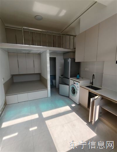 出租金港湾车库改住宅