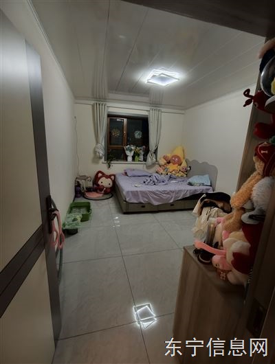 出售武装部家属楼