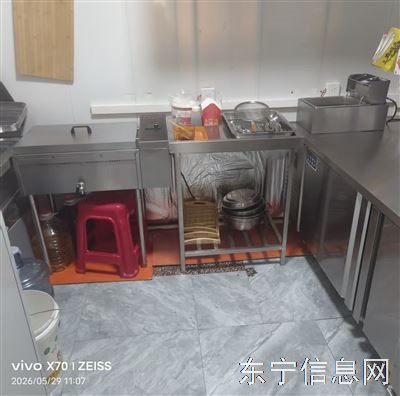 旺铺整体出租/转让。临街好地段，客源稳定。