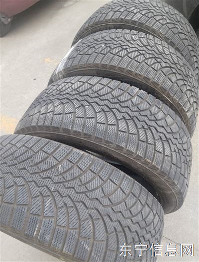 出售二手雪地胎九成新265/45R21