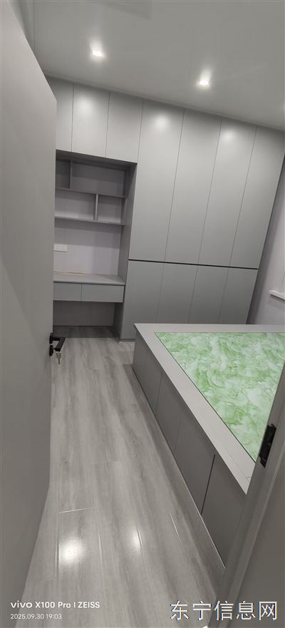 出租精装住宅2楼